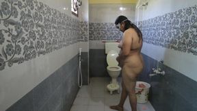 Desi Bhabhi Taking Shower