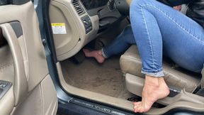 Barefoot Volvo Cranking