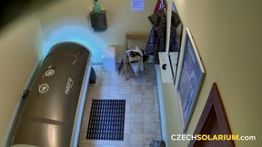 Czech Solarium 1: Brunette Peeling off for a Naughty Pussy Show