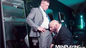 ”Muscular Bruce Beckham relentlessly bareback with Mark Vallant”