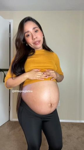 I'M NOT PREGNANT, I'VE BEEN EATING TOO MUCH AND CAN'T STOP