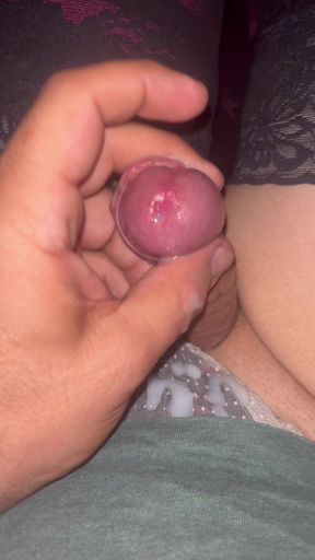 Leasexy cd squirting cum from my clit