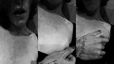 « Flash back canapé »En noir et blanc cette séance de massage à la ...