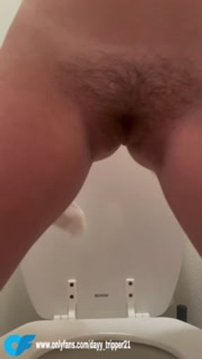 Pissing compilation! Pretty pussy