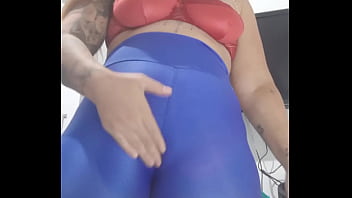 Comprei esse conjuntinho novo e j&aacute_ fui me exibir nas c&acirc_meras