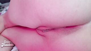 Crazy Hot women masturbates and has MANY ORGASMS! - Dolce Nicoletta