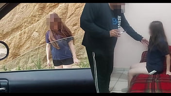 Viejo Encuentra a Morrita putipobre de colonia marginal y le ofrece dinero por usarla como bolsa de semen, jovencita real, no fingido 18 yo - SUBTITULOS en ingl&eacute_s - PREMIUM #2