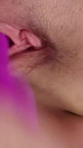 Hot Curvy MILF Stuffing Her Tight Pink Pussy with Thick Fake Cock