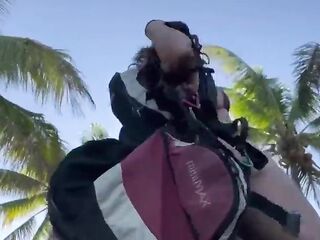 Having sex during the time that paragliding