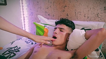 Skinny Twink Magic C Giving Intense Oil Handjob To Cute Twink Andres ZP