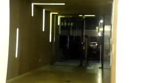 98 encontre al vecino se la chupe en el ascensor y me lleno el culo de leche en el balcon, capitulo 98