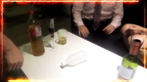 con mi hermanastra nos trajimos a dos sex toys del boliche ,otra noche de orgia
