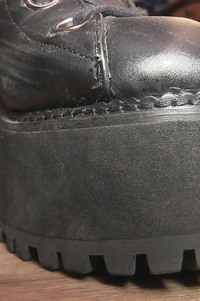 Lost Soles Featuring Sinn Sage