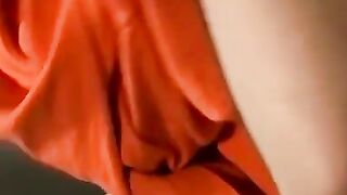 Skinny Hunk's Leg Massage Ending in Hot Load
