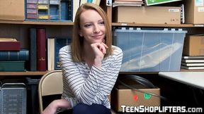 Dirty Babe Outsmarts Cop During Impromptu Session