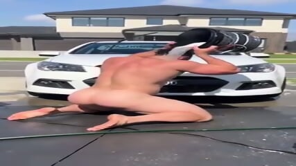 Hot Muscle Big Ass Washing Car