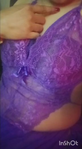 Curvy Desi Shemale playing with her big dick