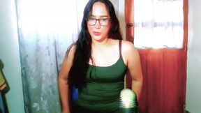 A Colombian paisa speaks to you in your ear so that you get hot JOI