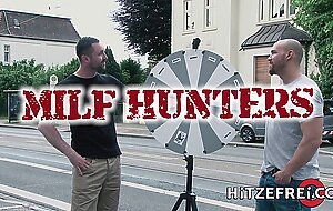 Hitzefrei german milf bonny devil fucking a fan