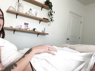 Birthday sleepover leads to most excellent allies banging - Chloe Foxxe