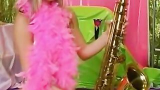 Hot Babe Beautifies You With Her Sexy Dance Moves And Seductive Music Performance