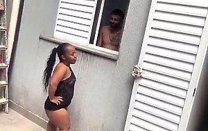 Fodendo a mini buceta da anazinha do mau no motel