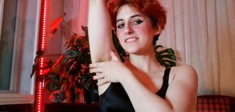Can't resist my hairy armpits