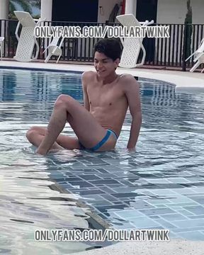 Twink enjoying the pool is SEEN