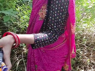 Jangal mai bhabhi ko pataya aur chudai ki