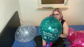 German Gothic BBW with balloons - Looner Fetish, Blow to Pop, non Pop... Trailer Teaser 02