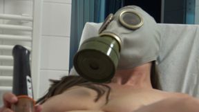 Perverted Fetish Slut Masturbates to Climax in a Gas Mask