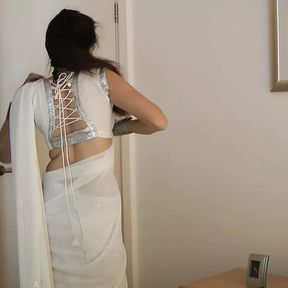 Beautiful Indian Babe Jasmine In White Sari Getting Naked