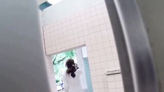 Tokyo's Daring Ladies - Public Toilet Pee Party