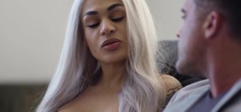 Lance Hart pounds TS Eva Maxim frustrations away in bareback Session