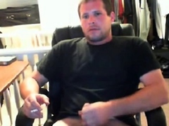 Hot straight guy on cam jacks off and cums