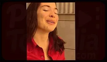 Petite Girl Cumming in Public Bathroom: Amateur Orgasm Free