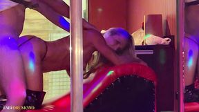 loira milf faz um compilado dos melhores momentos dos videos de halloween