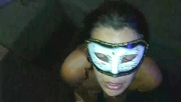 Ela ficou destruída., A noite foi do jeito que minha submissa gosta, cu arrombado muito tapa na cara, bunda vermelha de apanhar, engasgo com o pau na garganta esporrada na boca e ela engolindo