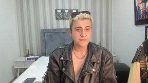 Mod Eep Private Show