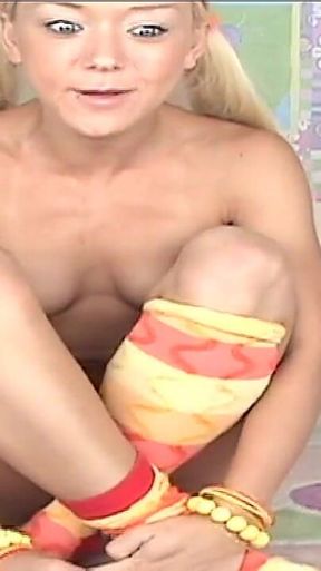 Lil Lexy Blonde Teen Girl Live on Cam Masturbating