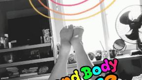 Juliette_RJ The Pose Feet Teasing You - FOR MOBIEL DEVICES USERS - FOOT FETISH - THE POSE - BBW ASS - WRINKLED SOLES - THICK THIGHS