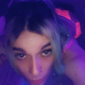 Pretty Sexy Rave Girl wants to Play