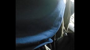 Peguei o &ocirc_nibus para trabalhar de manh&atilde_ e o cara foi rosano o pau no meu bra&ccedil_o.