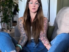 Hot Latina in foot fetish and POV blowjob action