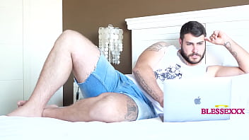 Straight man watching porn - Magic Javi