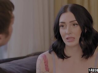 Chad Alva wants to offer his allegiance to Charlotte Sins