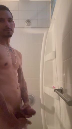Solo Shower Time