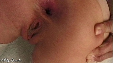 Nomì opens her ass for Remigio Zampa's big cock