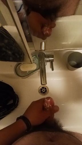 I Love To Watch Myself