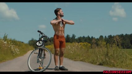 Outdoor Group Sex Bicycle - Bicycle Porn â€“ Gay Male Tube